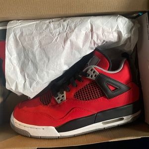 Jordan 4